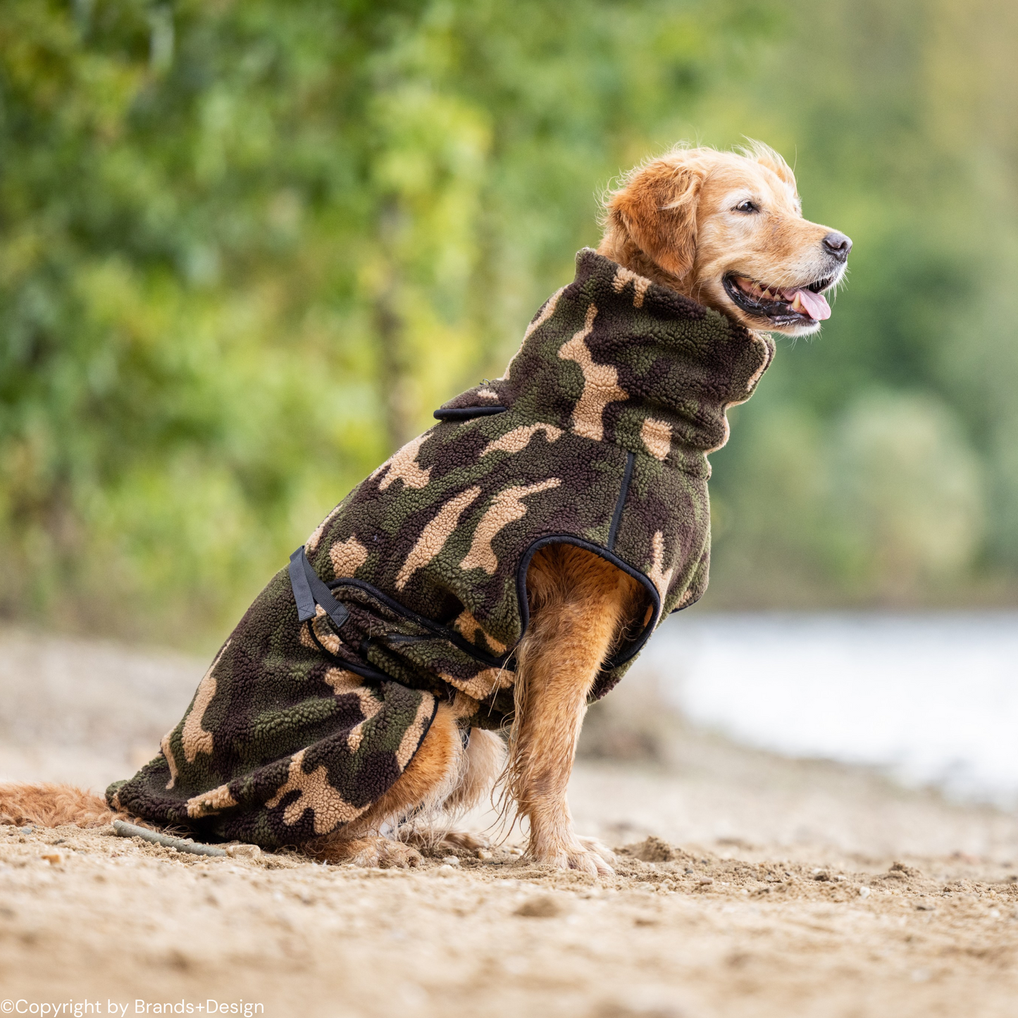 Warmover fleece cape camouflage